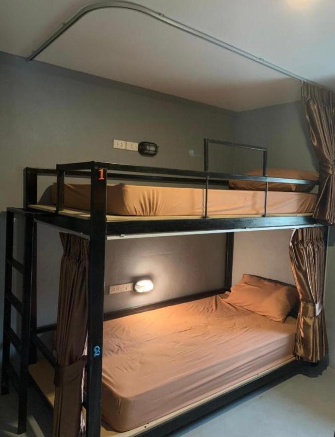 Wooden Hostel Τσιάνγκ Μάι Εξωτερικό φωτογραφία